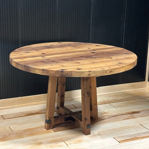 Cedar House Round Dining Table – Rustic Charm with Modern Craftsmanship