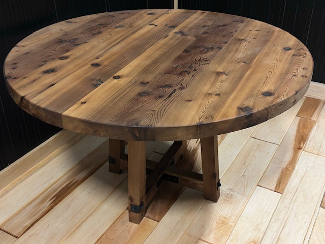 Cedar House Round Dining Table – Rustic Charm with Modern Craftsmanship